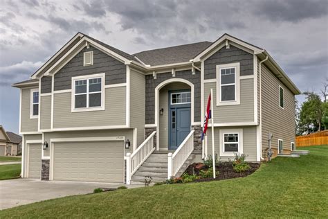 Vinyl And Stucco Are The Most Common Siding On New Homes Home
