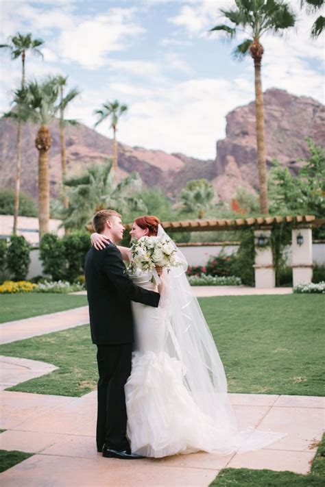 Arizona Wedding Looks Modernly Chic Modwedding