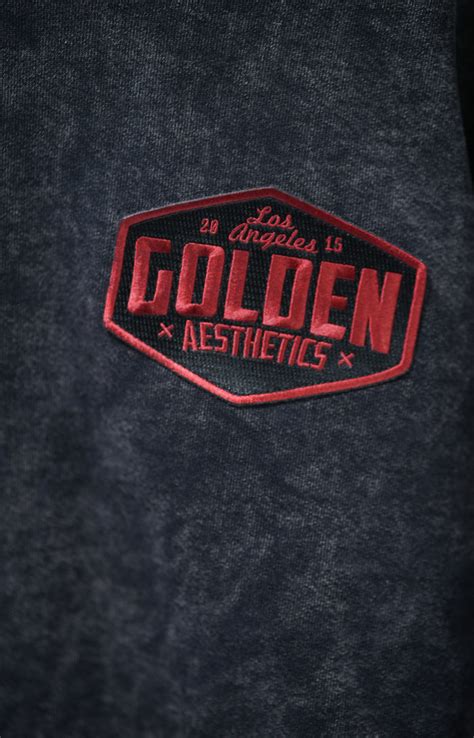 Hoodies Golden Aesthetics