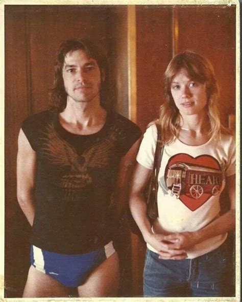 Nancy And Roger Wth Is He Wearing Nancy Wilson Heart Nancy Wilson Cher 1970s