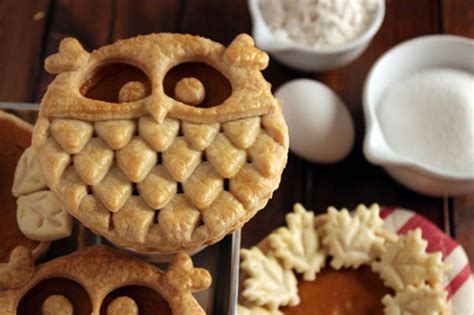You can even place it in the freezer for 10 to 15 minutes. 55+ Of The Most Creative Pies That Are Too Cool To Eat | Architecture & Design
