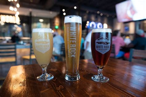 Texas Breweries Shine With 29 Medals From International Beer Competition