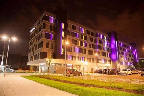 Restaurants near premier inn perth city centre hotel, perth on tripadvisor: PREMIER INN GLASGOW PACIFIC QUAY (SECC) HOTEL - Updated ...