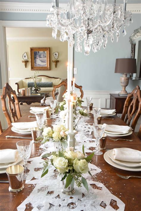 30 Decorations For Dining Room Table