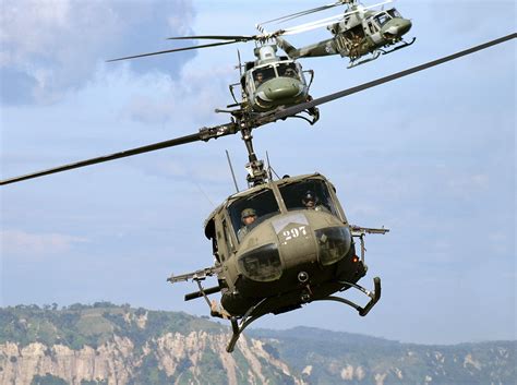 UH-1 Iroquois Helicopter (UH-1 이로쿼이 다목적 헬리콥터) : USA : 네이버 블로그