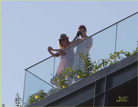 Anne Hathaway Bikini Babe In Rio Photo 2530342 Adam Shulman Anne