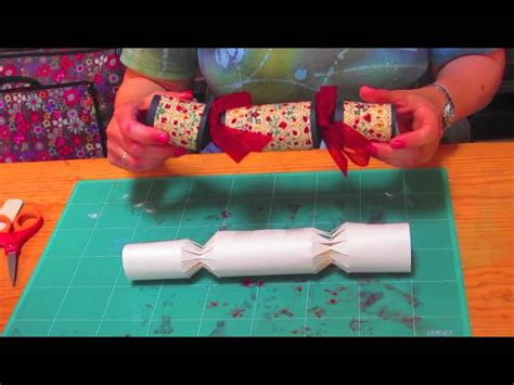 Created in 1847 by londoner tom smith for his bonbons. Do It Yourself Christmas Crackers : 12 Easy Christmas Crafts Anyone Can Make This Holiday Season ...