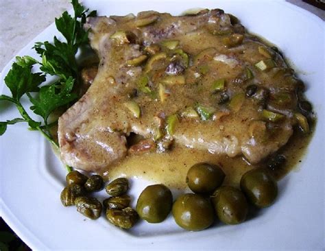 Ti è piaciuto preparare la ricetta braciole di maiale? Dosi per: 4