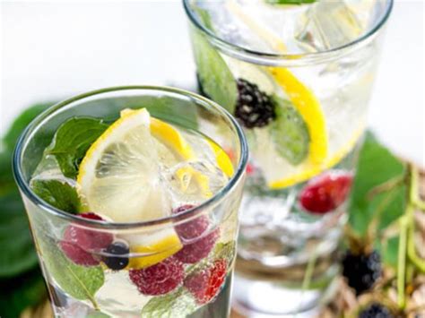 Schlankwasser Rezepte Mit Diesen Drinks Verlierst Du Drei Kilo In Drei