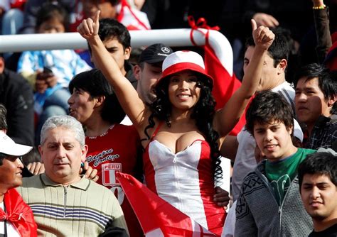 Peruvian Peppercorn Peru Soccer Fans 18 Football Fans News Soccer Fans Peru Soccer