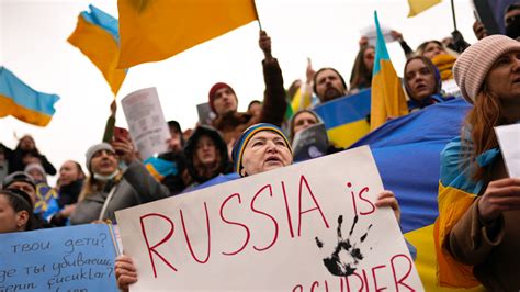 Watch Protests Against Russia S Invasion Of Ukraine Erupt Around The World [video]
