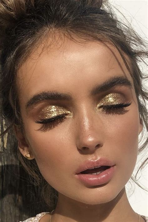 10 Hot Winter Makeup Trends And Ideas For 2022 Your Classy Look