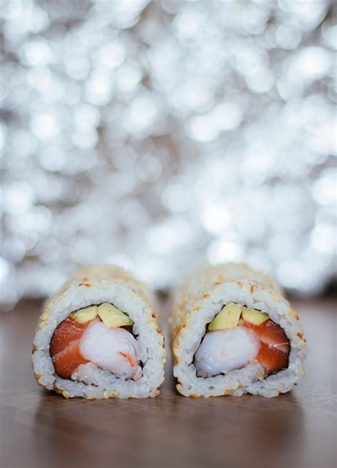 Kostenlose Foto Gericht Lebensmittel Sushi California Roll Gimbap
