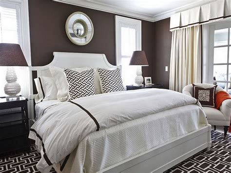 Between the walls, the decorations, and the bedding, this bedroom is the essence the color of the walls is modern gray by sherwin williams. Bedroom, Bright Gray Paint Colors For Small Bedroom Decorating Ideas With Decorative Round Wall ...