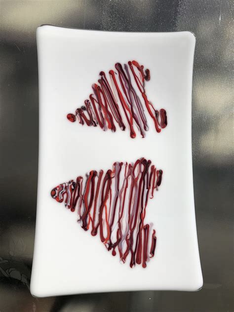This Fused Glass Piece Designed By Annie Dotzauer Features Pulled Vitro Graph Hearts Full Fused