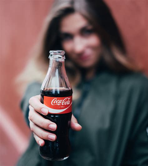 Bạn Có Nên Gội Đầu Với Coca Cola