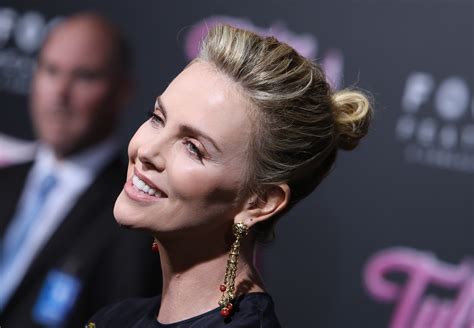 Charlize Theron Was Depressed After Extreme Weight Gain Of 22kgs For New Role Goss Ie