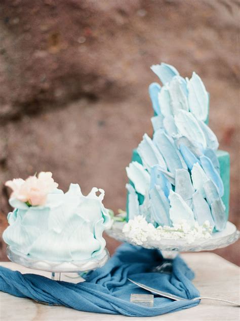 27 Cool Blue Wedding Ideas Youll Love Summer Wedding Cakes Aqua