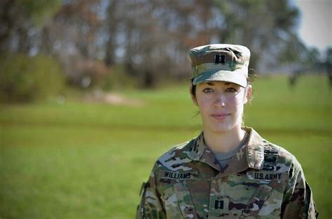 101st Airborne Division Soldier One Of 70 Female Sapper Qualified
