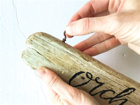 How To Make A Hand Lettered Diy Driftwood Sign Sustain My Craft Habit