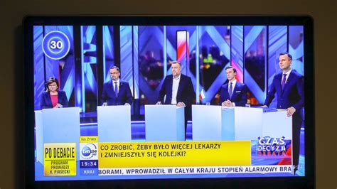 While the daily newscasts that have aired on tv24 for the. Debata przedwyborcza w TVN24. RELACJA NA ŻYWO. Kto weźmie ...
