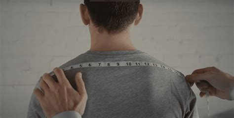 How To Measure Shoulder Width With Pictures
