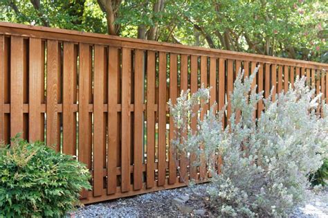 Choose the correct expressions in one word: Does an Athens Fence Builder Sell Quality Products?