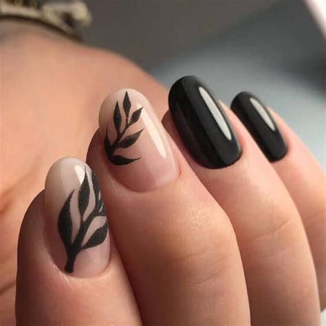 El negro se distingue por ser un color . 25 Diseños de uñas negras para las chicas con más estilo