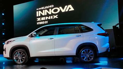Toyota Akui Inden Kijang Innova Zenix Hybrid Lama Hingga 12 Bulan