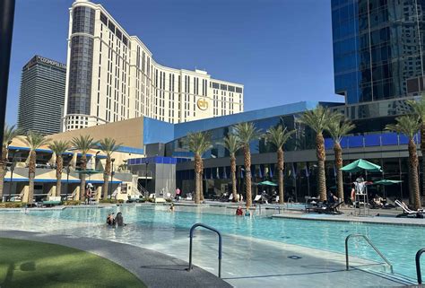 Hilton Grand Vacations Club Elara Las Vegas Hours And Amenities Midlife Miles