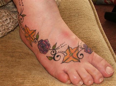Nejvíc bolí tetování na spodní části zad, vnitřní části paží a stehen, . Tetování na nohu - Kerky.eu