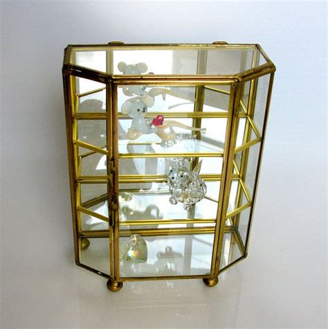 Mid Century Brass And Glass Curio Display Case Cabinet Etsy Glass Cabinets Display