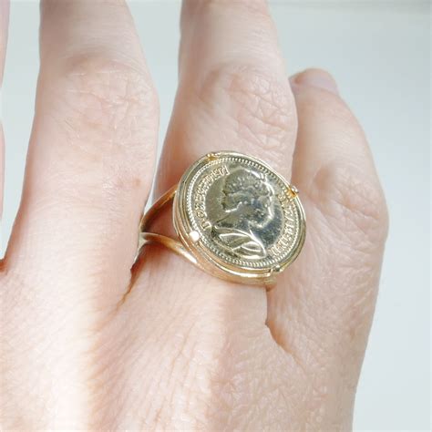 Queen Elizabeth 14k Gold Coin Ring W 1971 Coin Ph