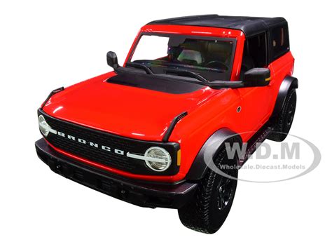 2021 Ford Bronco Wildtrak Red Black Top Special Edition 118 Diecast