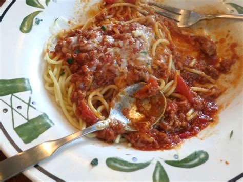 Buy a hot and ready favorite entrée with either soup or salad and breadsticks, then get a freshly prepared, chilled entrée all togo for $12.99. Buy One, Take One at the Olive Garden Restaurant! {$75 ...