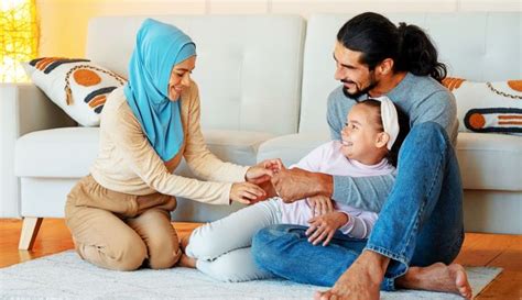 7 Kewajiban Orang Tua Terhadap Anak Menurut Syariat Islam Apa Saja