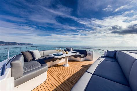 Pershing 9x Luxury Speed Motor Yacht Pershing Yacht