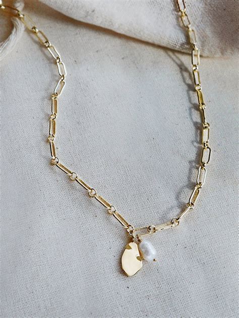 Wanderlust Co Pocketful Baroque Pearl Drop Chain Necklace Gold At