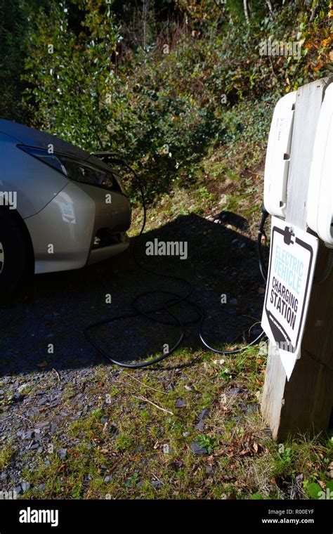 Nissan Leaf 2018 Charging At A National Trust Wales Free Electric Car