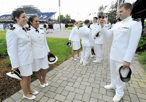 Female Midshipmen To Wear Trousers Not Skirts At Graduation