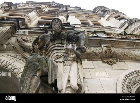 Dresdener Schloss Hi Res Stock Photography And Images Alamy