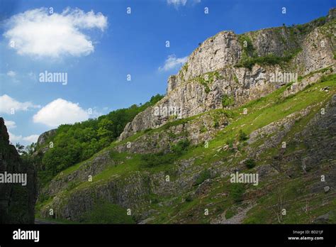 The Towering Limestone Cliffs In Cheddar Gorge Somerset England Uk