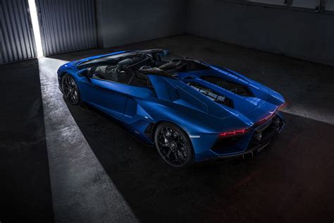 Lamborghini Aventador Lp780 4 Ultimae Roadster 2022 Picture 26 Of 32