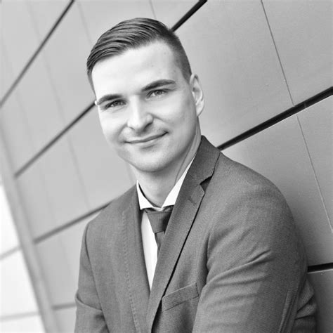 Deutsche bank filialen in dortmund. Christopher Schneider - Bankkaufmann - Selbstständiger ...