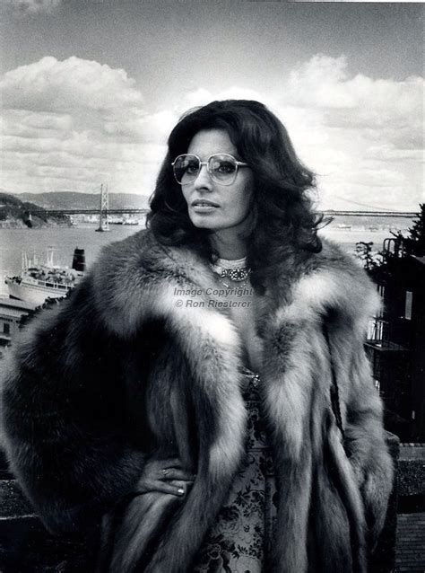 Coats Of Fur Sofia Loren Virgo Goddess Italian Beauty Vintage Fur