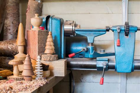 In truth, it's different from anything that anybody has ever made before. 9 Homemade Wood Lathes Plans You Can DIY Easily - The Daily Gardener