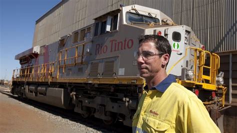 Rio Tintos 137b Autohaul Train Robots Get To Work On Pilbara Tracks