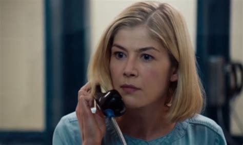 Rosamund Pikes Infamous Gone Girl Graphic Sex Scene Took 36 Takes