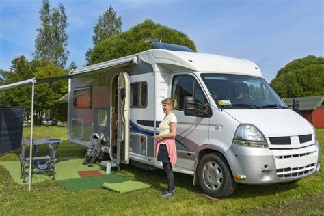 Tips For Solo Women RVers RV Lifestyle News Tips Tricks And More From RVUSA