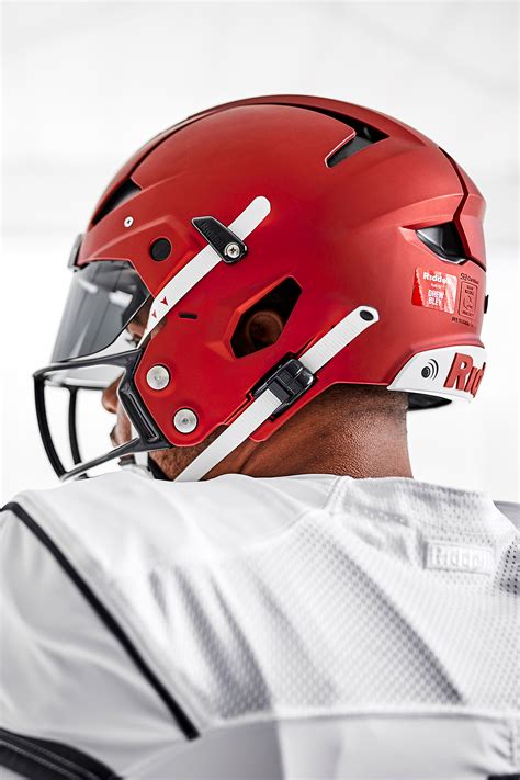 Features Unique To The Riddell Axiom